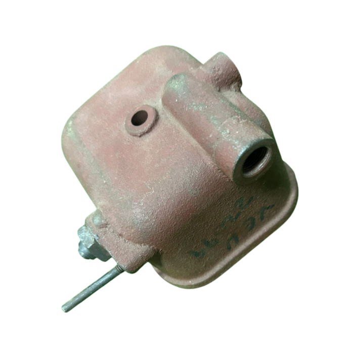 VEH22099  S1110 CYLINDER HEAD COVER COMPLETE