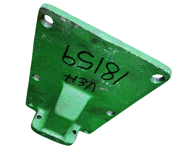 VEH18159 BRACKET/FRONT PLATE #116