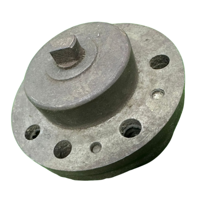 VEH20895 PUMP/OIL -BODY 195-09203