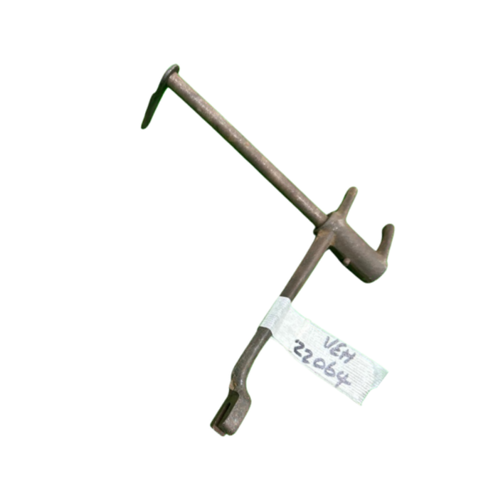 VEH22064 SHAFT/GOVERNOR FORK -ASSY