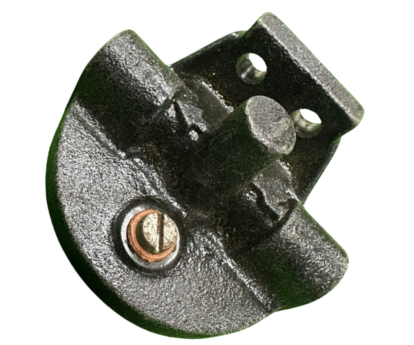 VEH18049 COVER/FUEL FILTER BODY 7.5--WNR