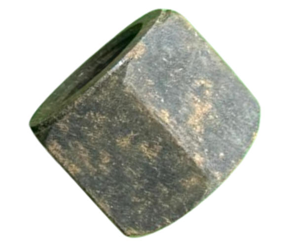 VEH21540 NUT/CYLINDER HEAD 1105-01001