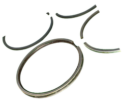 VEH21071 RINGS/PISTON 24HP SN1100/2