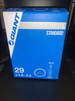 Giant Tube 29 x 1.9-2.3 35mm Schrader