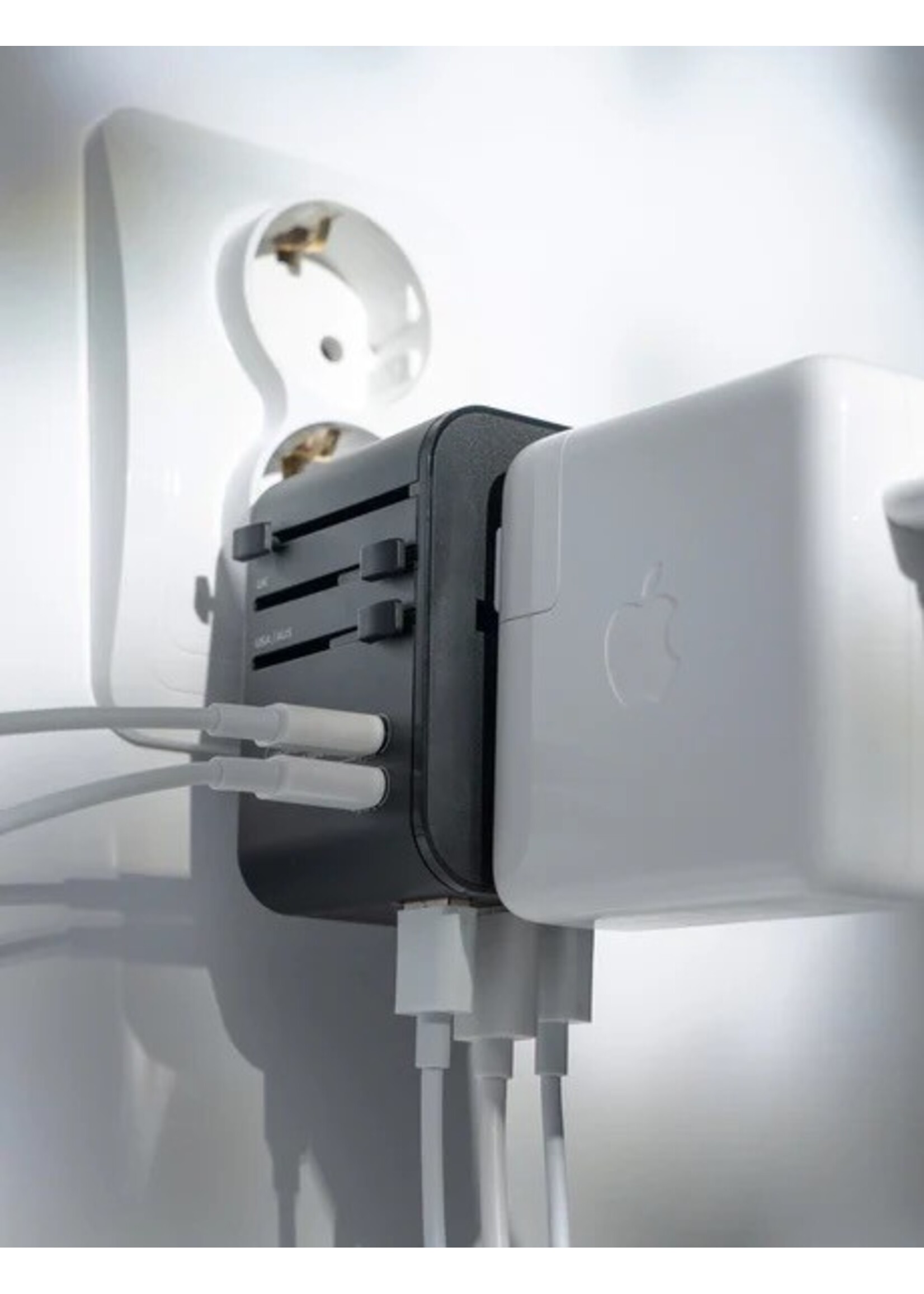 Matador Matador Global Plug-In Adapter