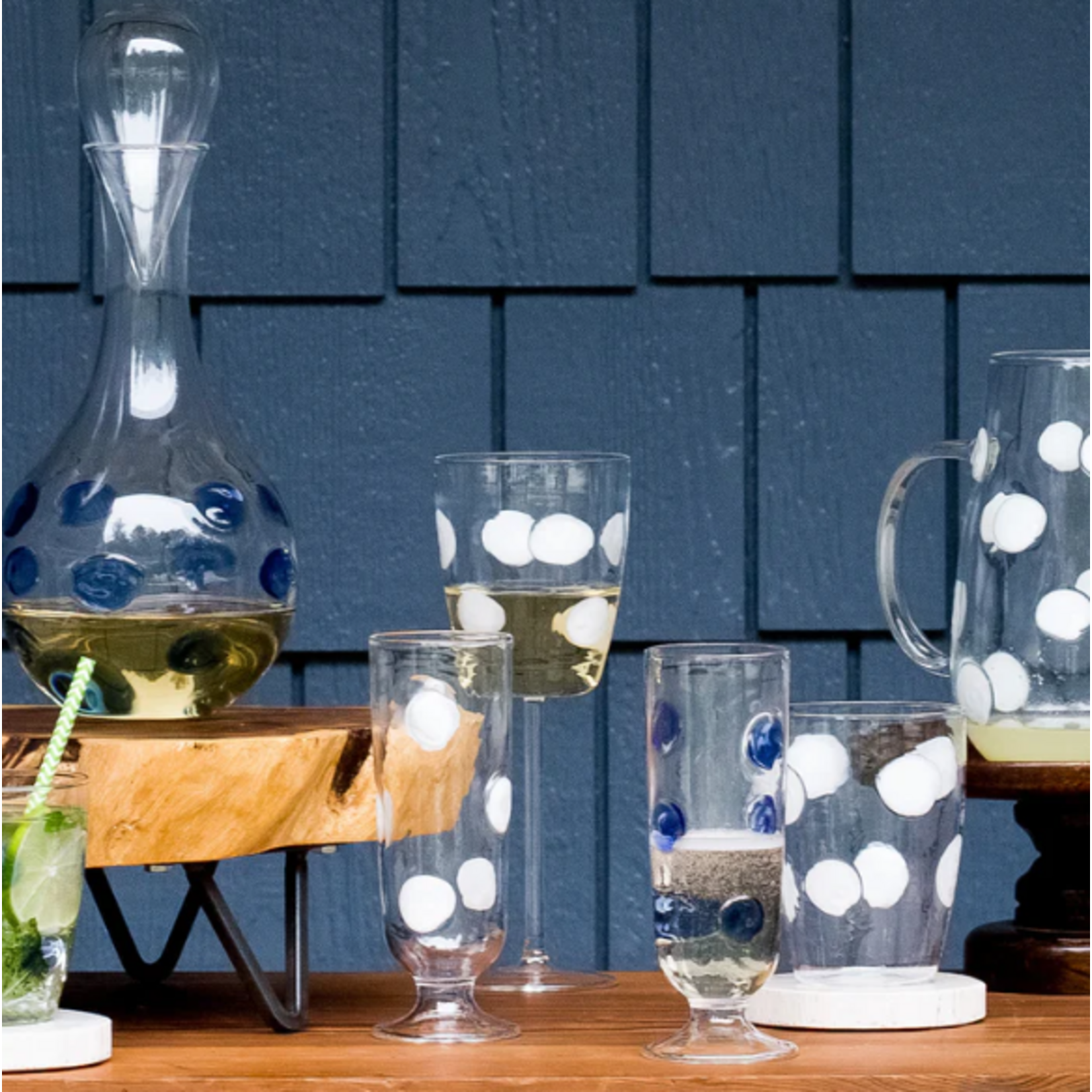 Vietri Drop White Champagne Glass