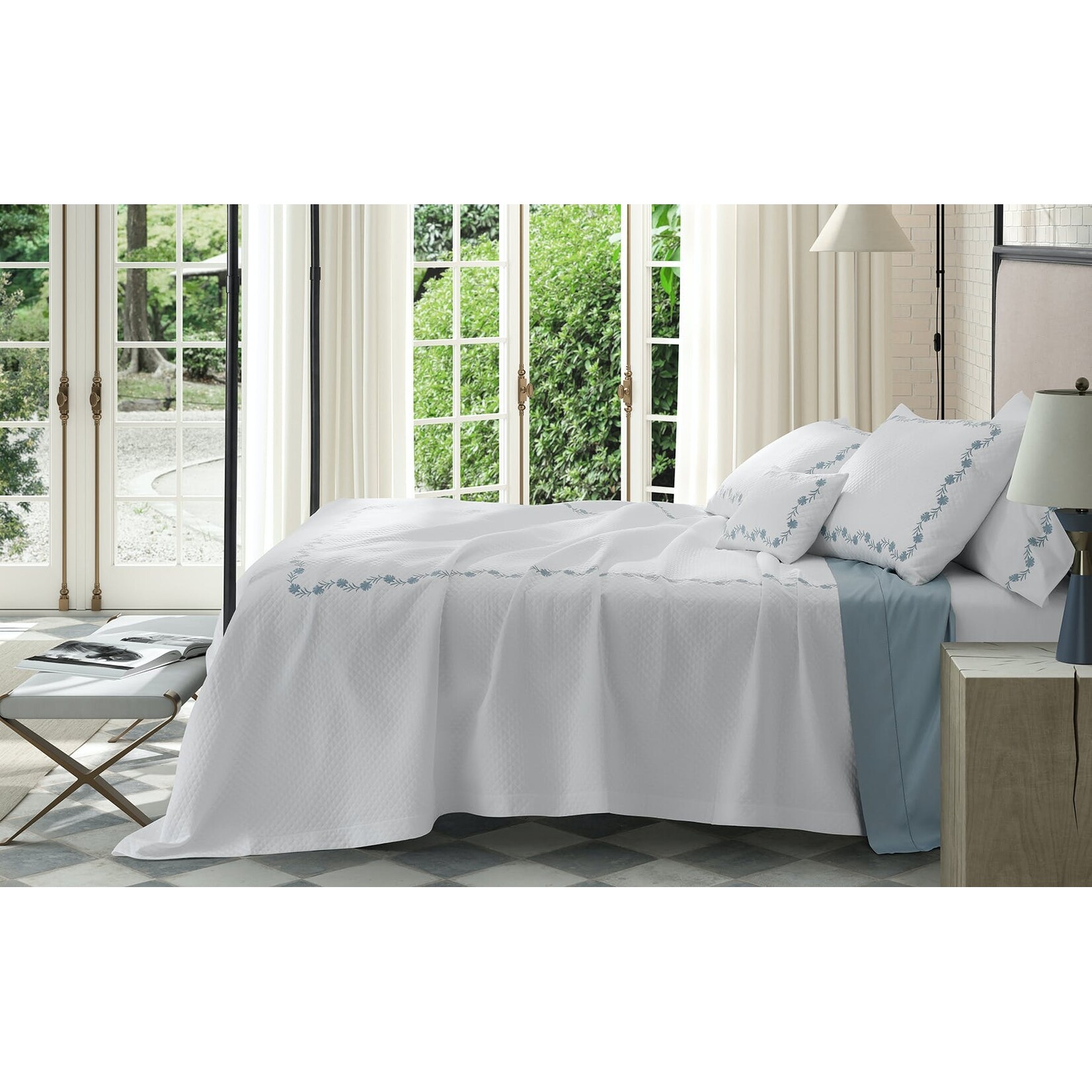 Matouk Matouk  Daphne Matelasse Full/Queen Coverlet
