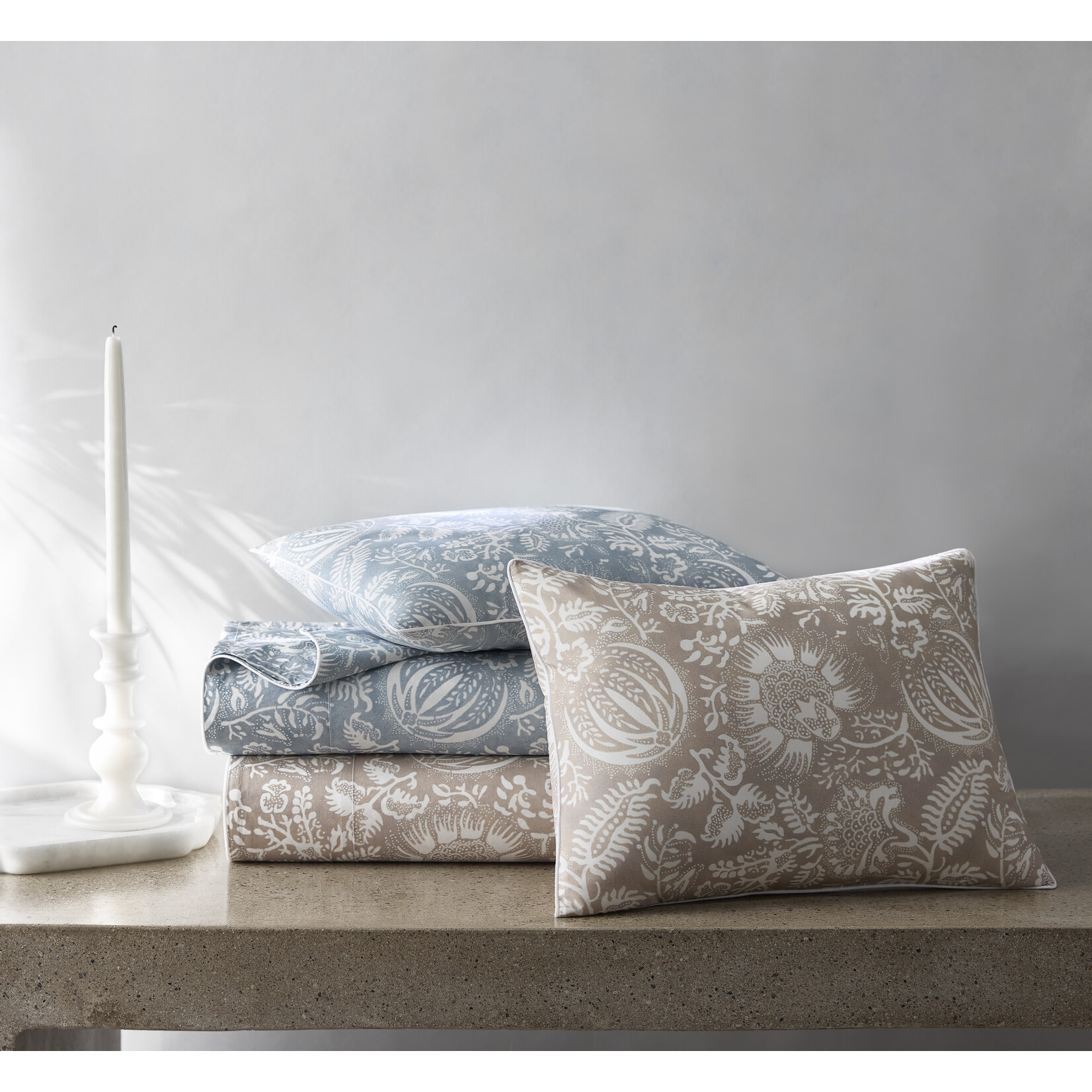 Matouk Matouk Granada Duvet Cover Full/Queen Hazy Blue