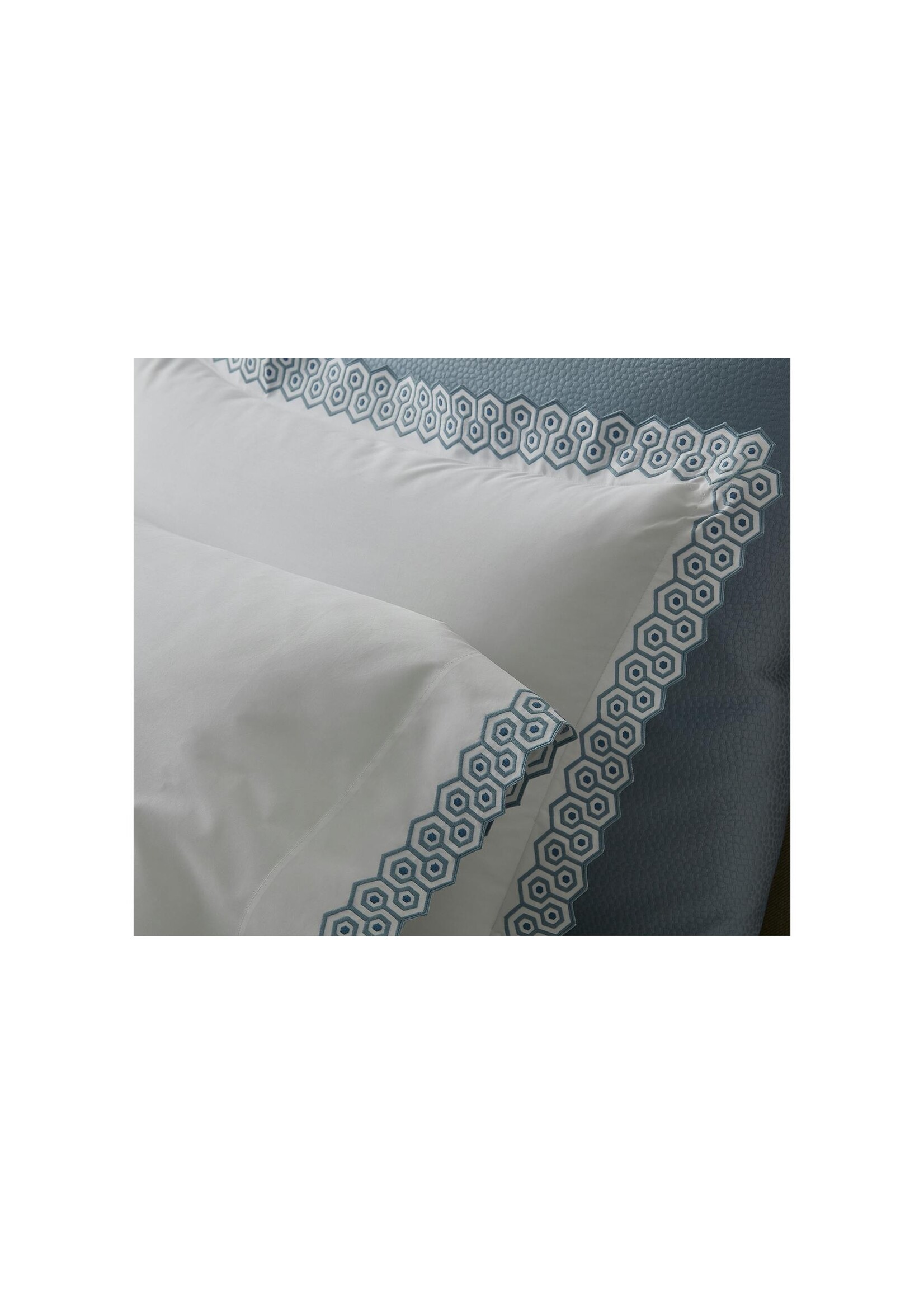 Matouk Felix Pillowcase - Pair