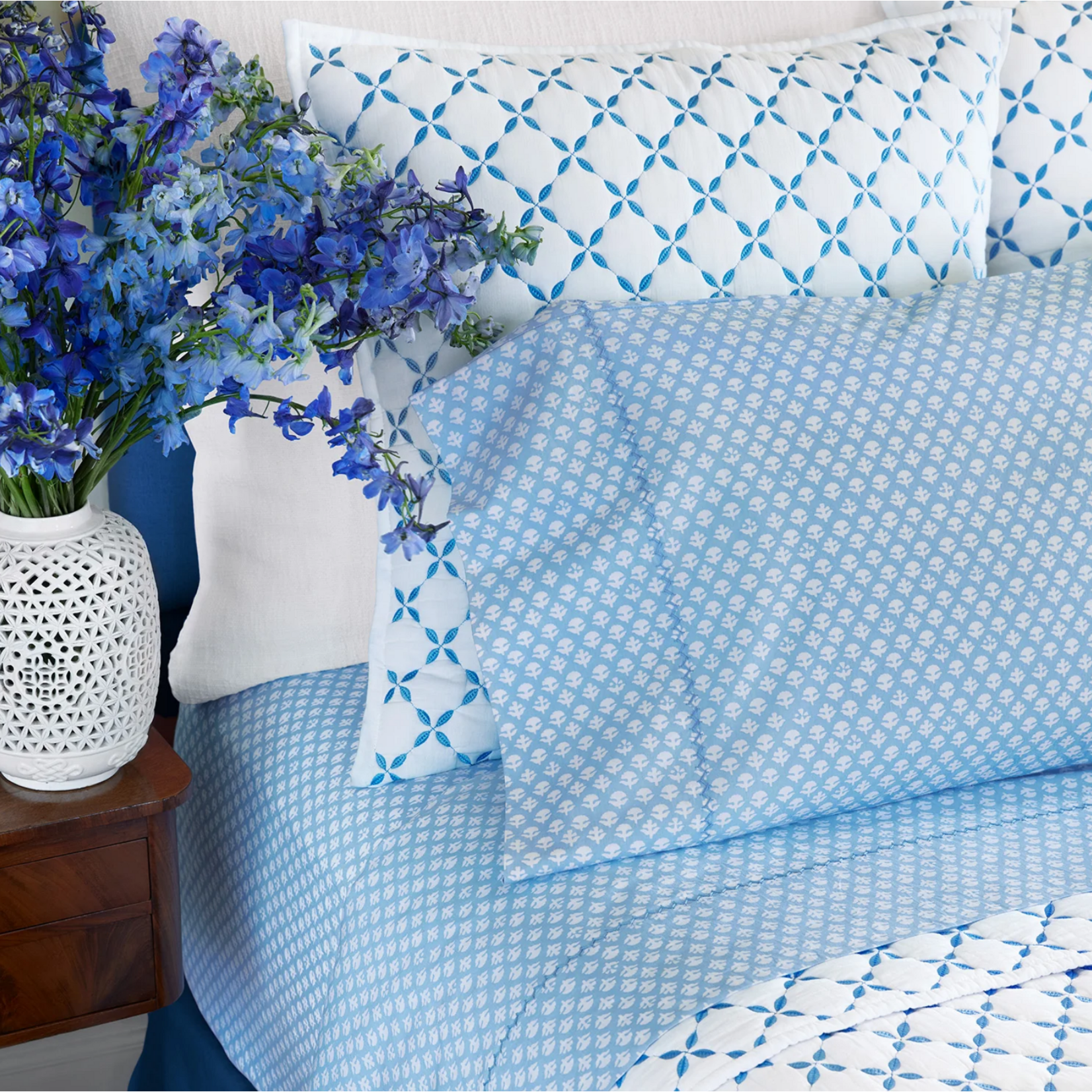 John Robshaw John Robshaw Bindi Light Indigo Organic Sheet Set Full/Queen