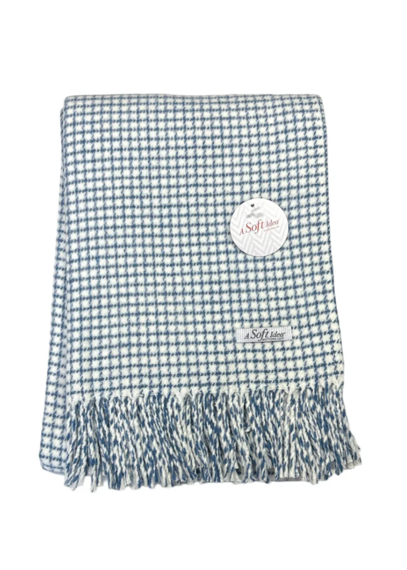 Small Check Pattern Throw