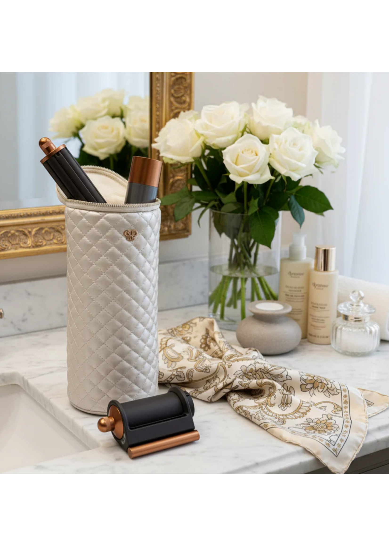 Pursen Hot Tool Holder Pearl Quilted