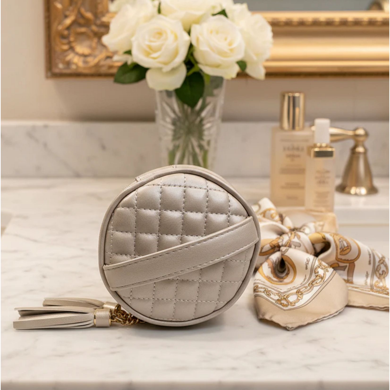 Pursen Hot Tool Holder Pearl Quilted