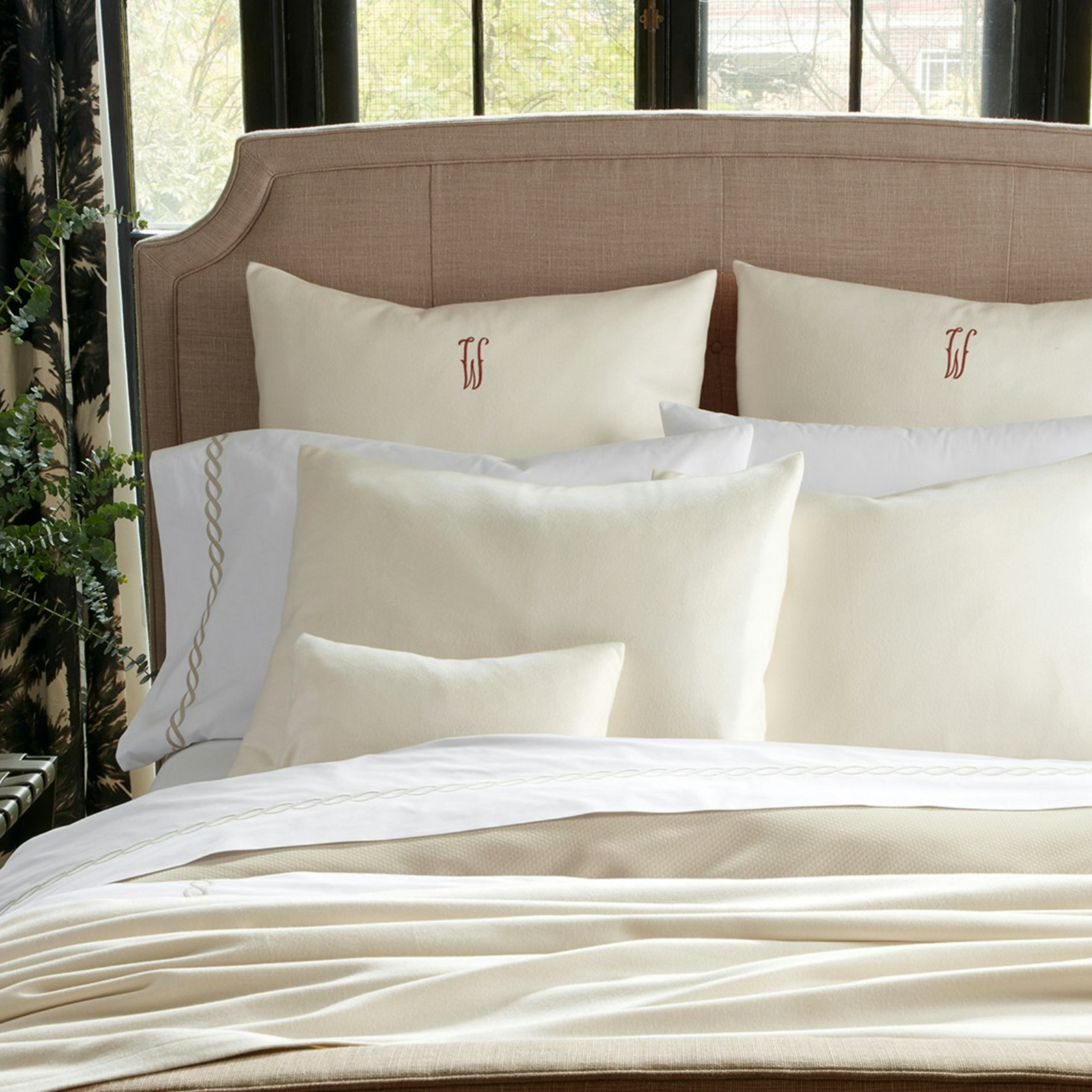 Matouk Matouk Dream Modal Euro Sham Oyster