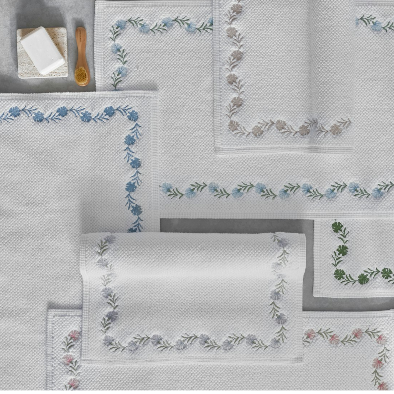 Matouk Matouk Daphne Rug Small Blush