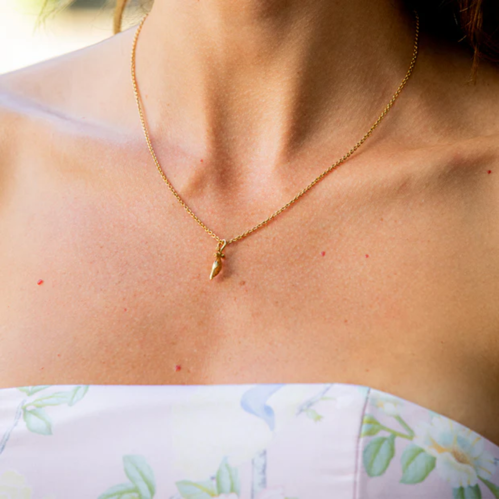 Juliska Capucine de Wulf Meadow Walk Lily Charm Necklace Gold