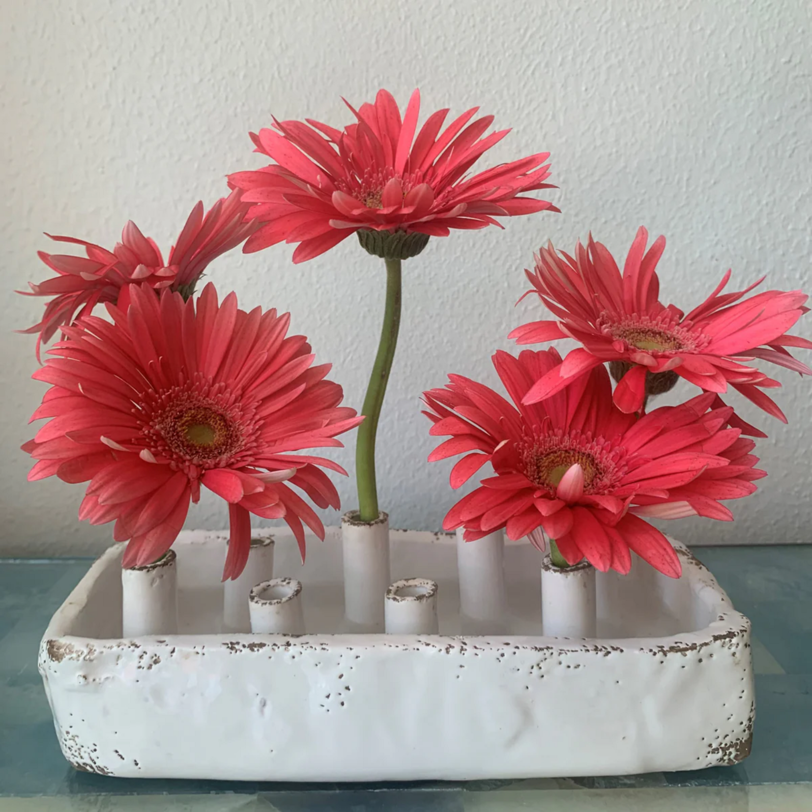 Abigails White Ceramic Boat Tulipiere 8-hole Small