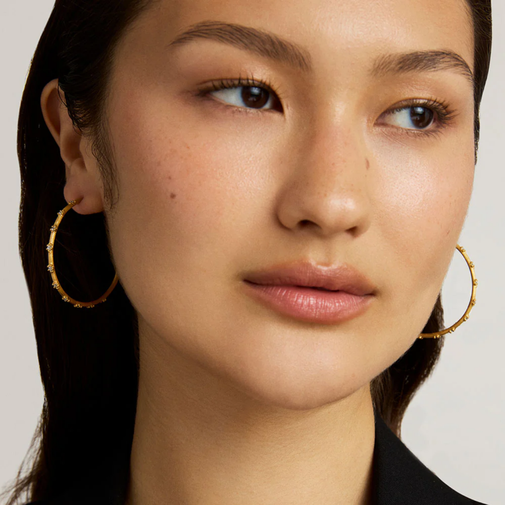 Sylvie Hoop Earring Gold