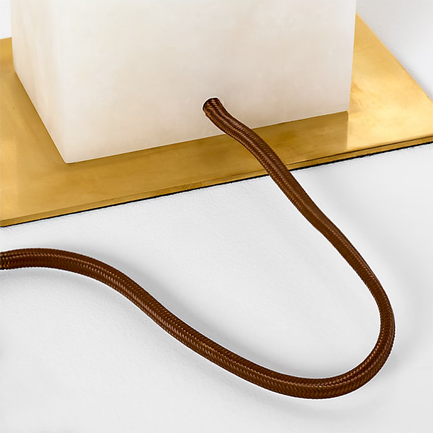 Visual Comfort Dani Medium Table Lamp