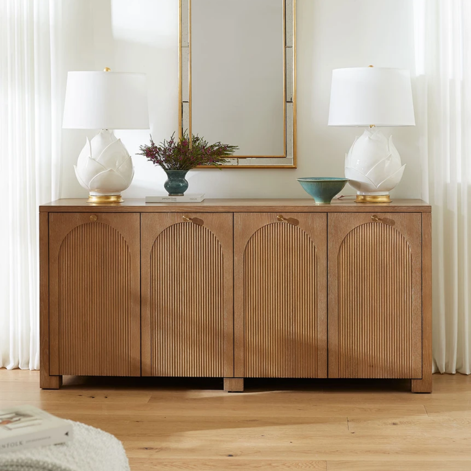 Villa & House Bungalow 5 Arcadia 4-Door Cabinet Soft Glow Oak