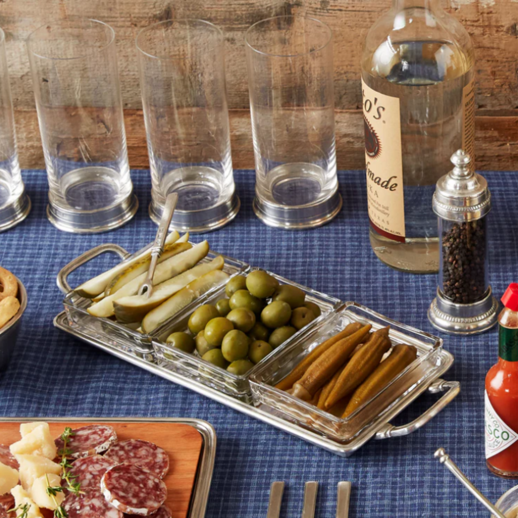 Match Crudité Tray with 3 Gabriella Forks