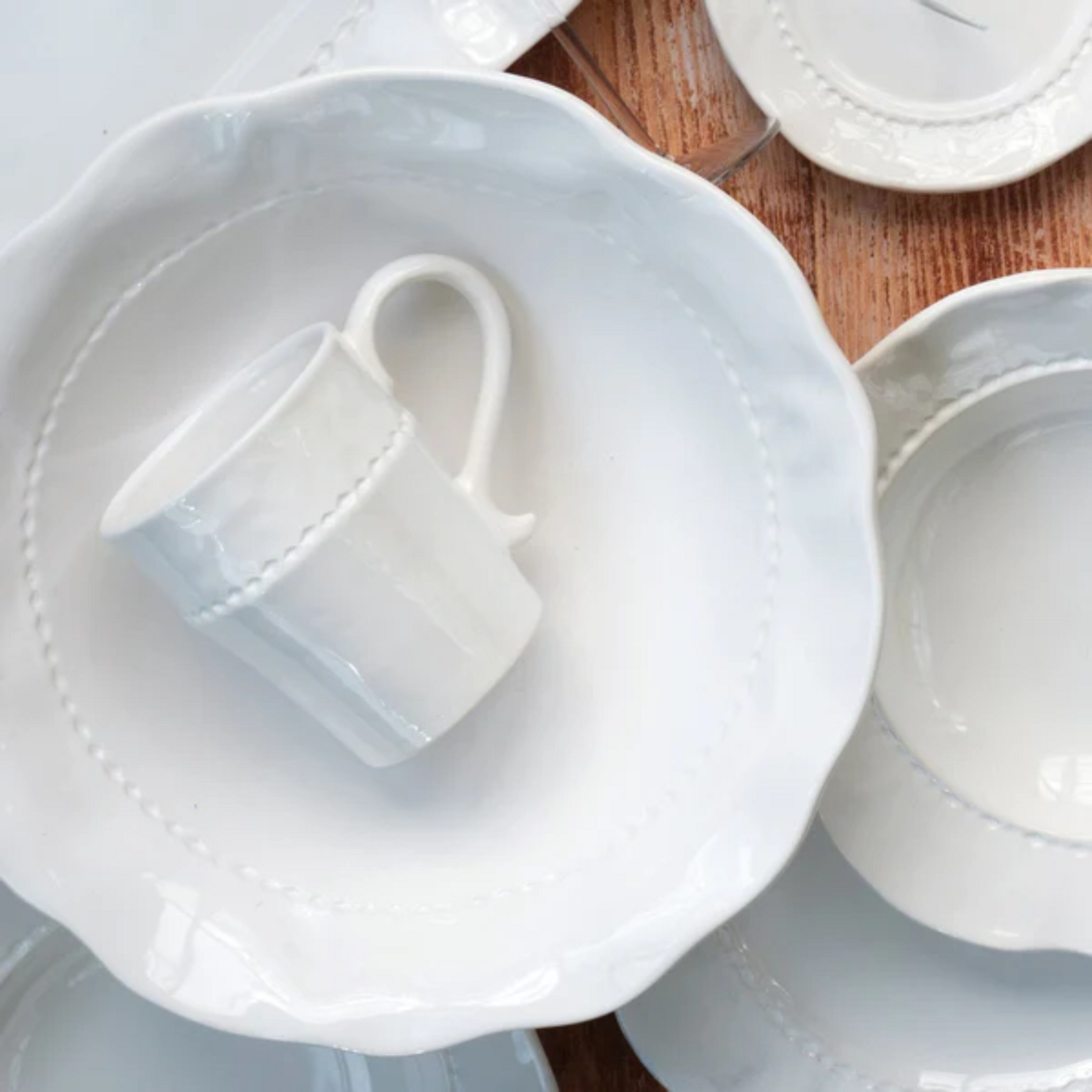 Vietri Giorno White Mug