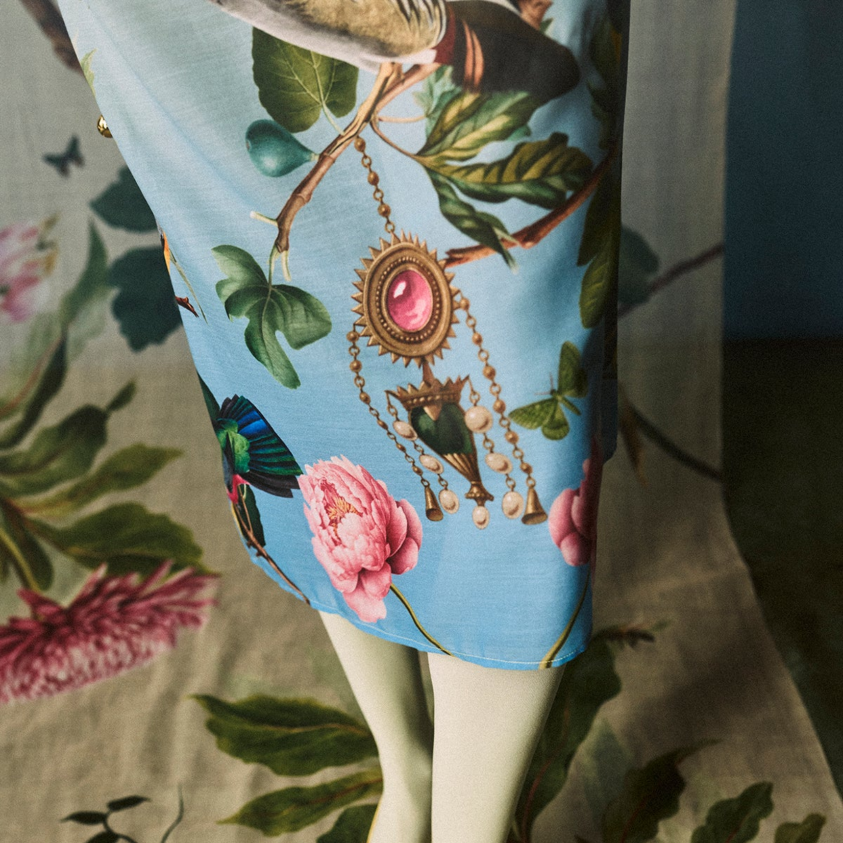 Muzaluci Sarong Alegoria