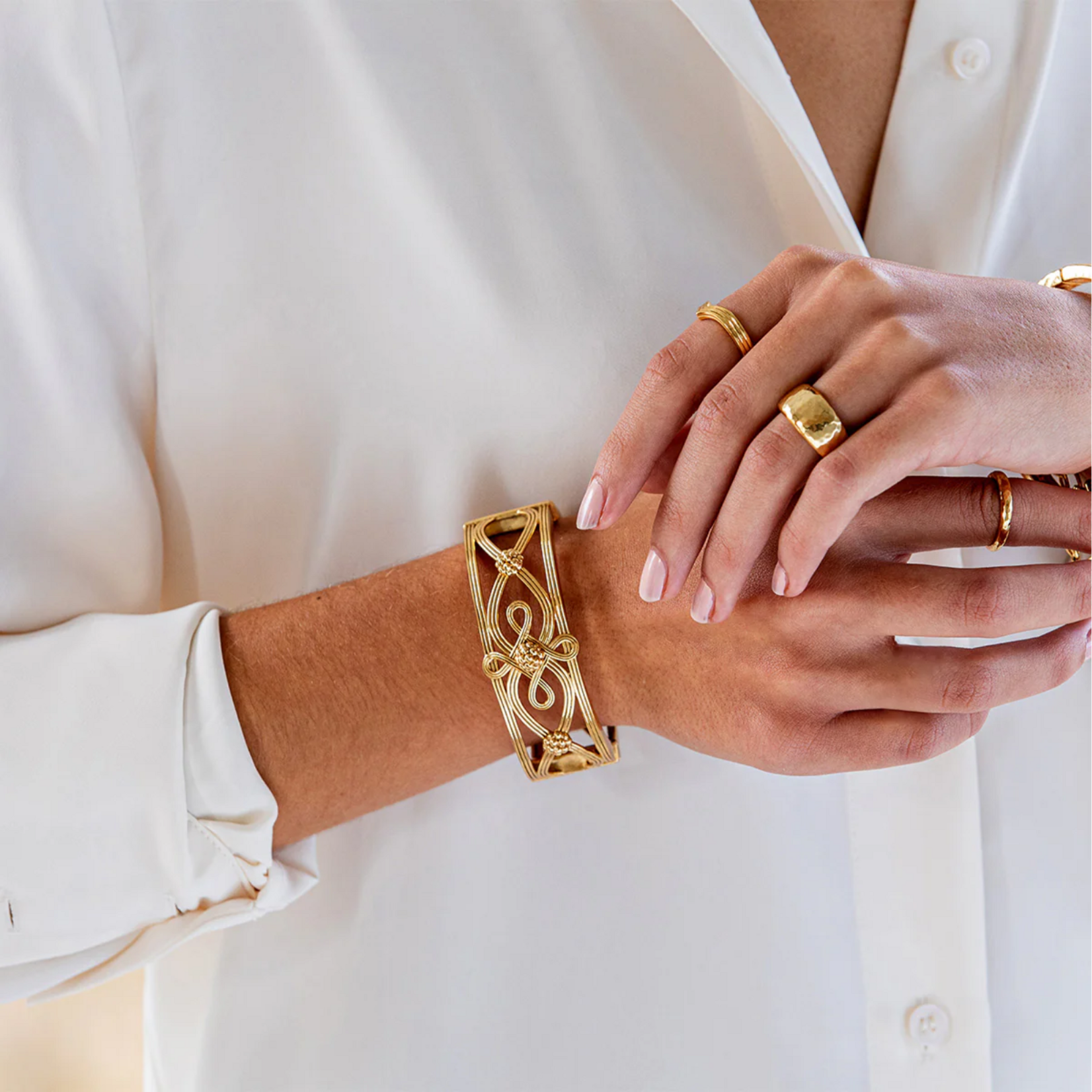 Juliska Monique Hinged Bangle - Gold