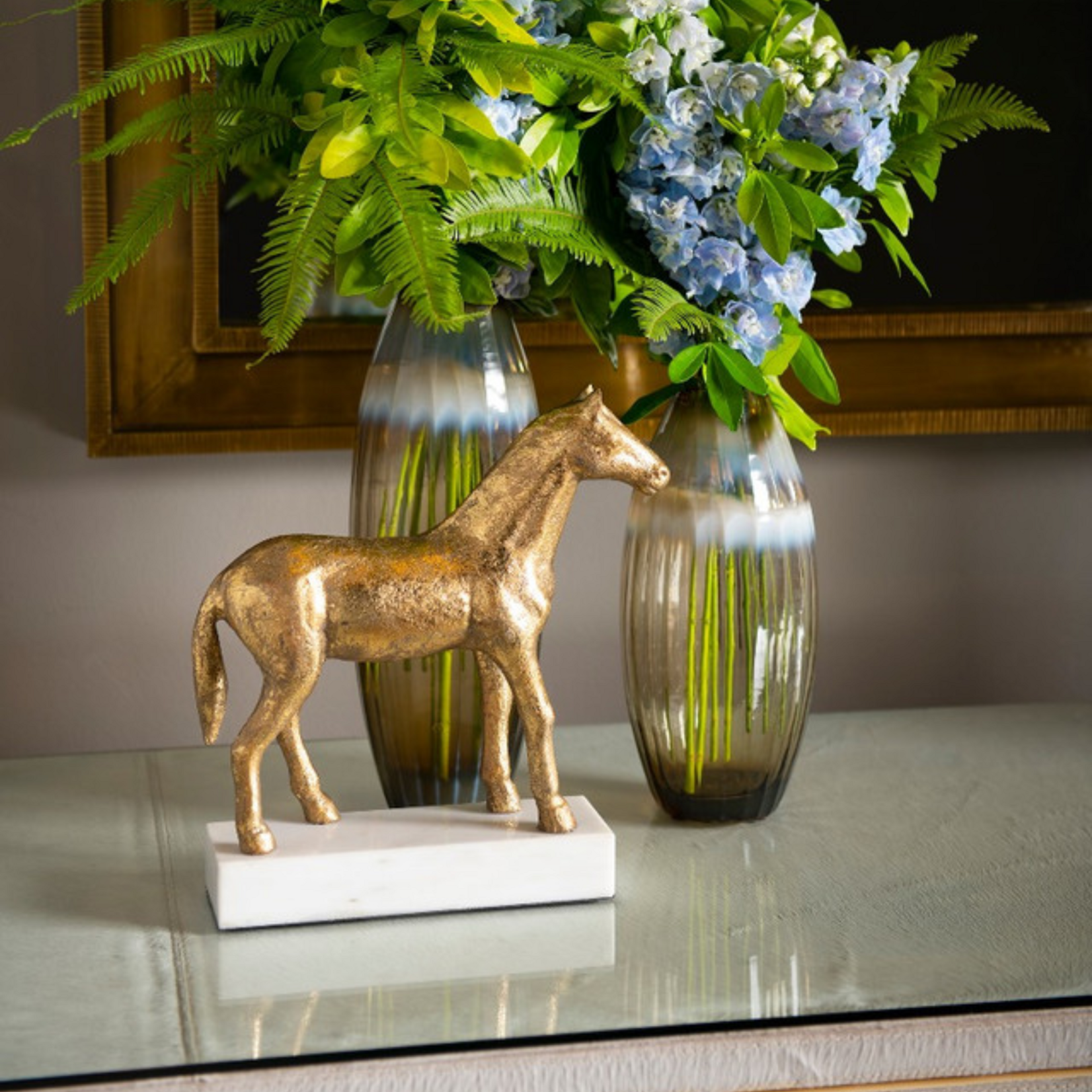 Villa & House Bungalow 5 Palfrey Statue - Gold Leaf