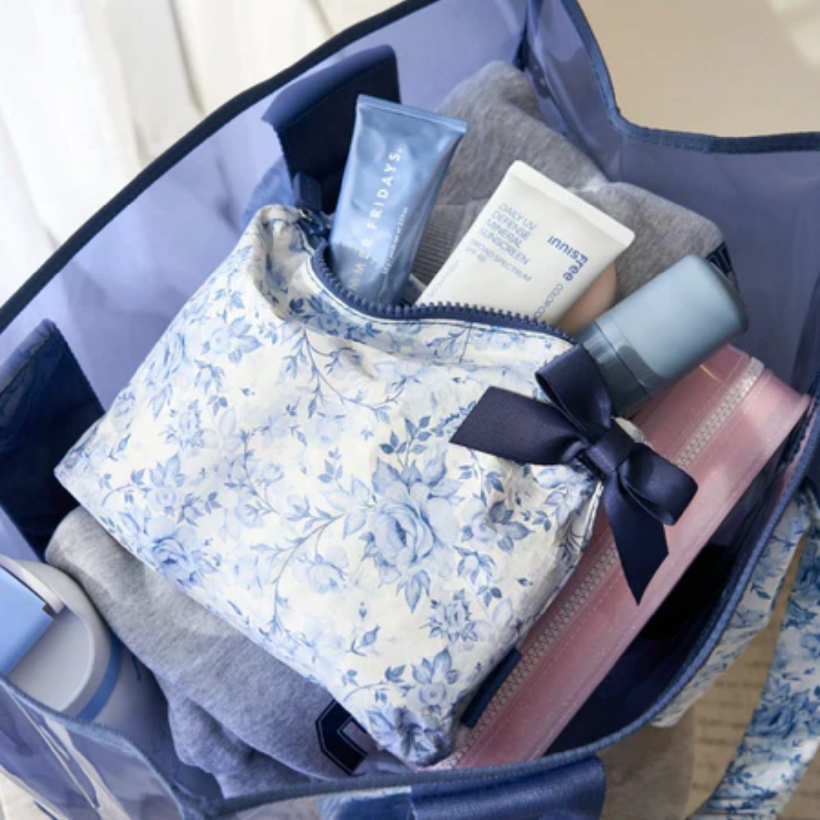 Case Mate Crinkle Make Up Bag - Something Navy Bow