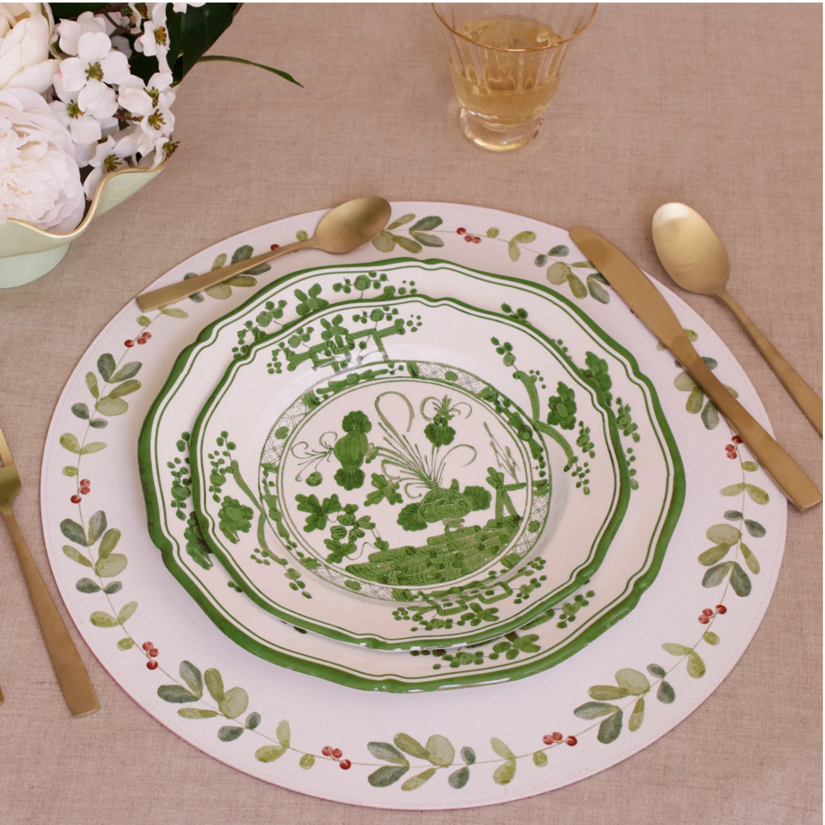Beatriz Ball Vida Faenza Plates White & Green Set of Four