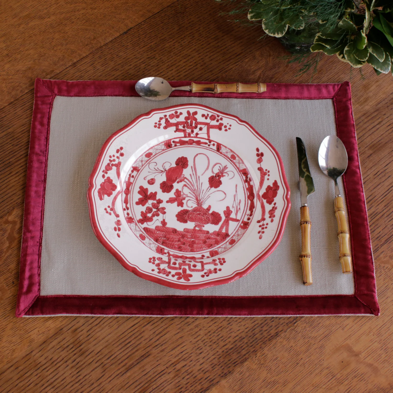 Beatriz Ball Vida Faenza Plates White & Red Set of Four