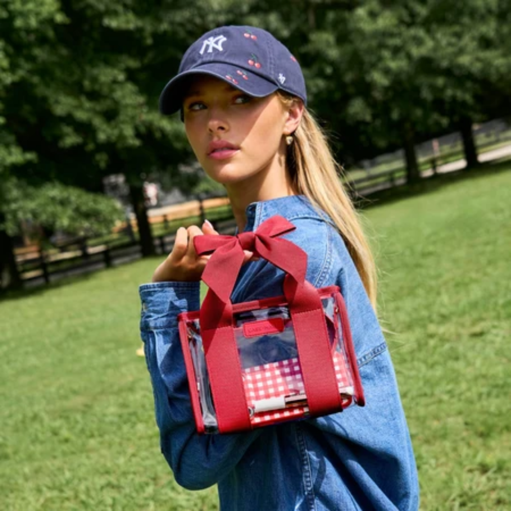 Case Mate Jelly Stadium Bag - Varsity Red Bow