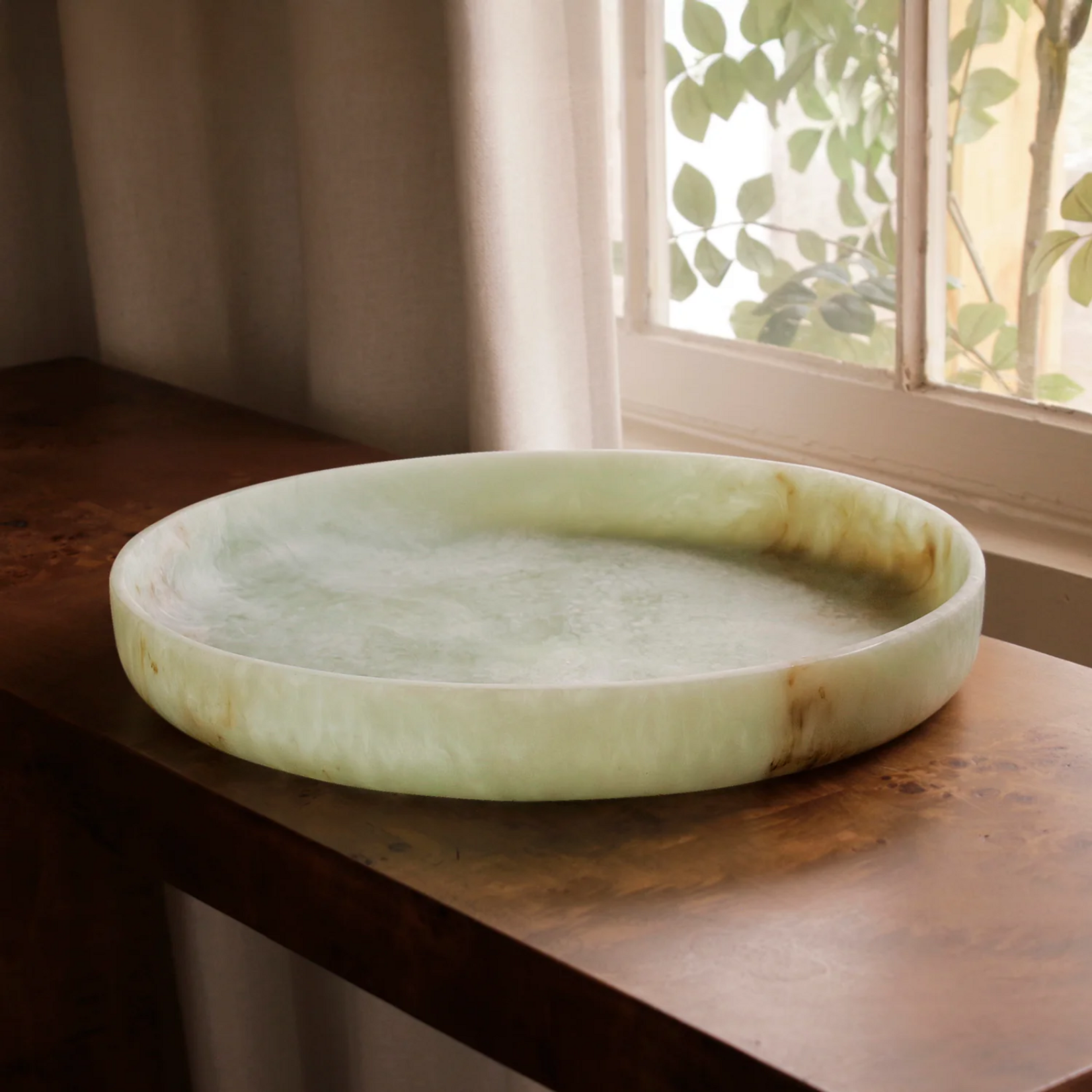 Beatriz Ball Resin Giada Round Tray - Jade Swirl