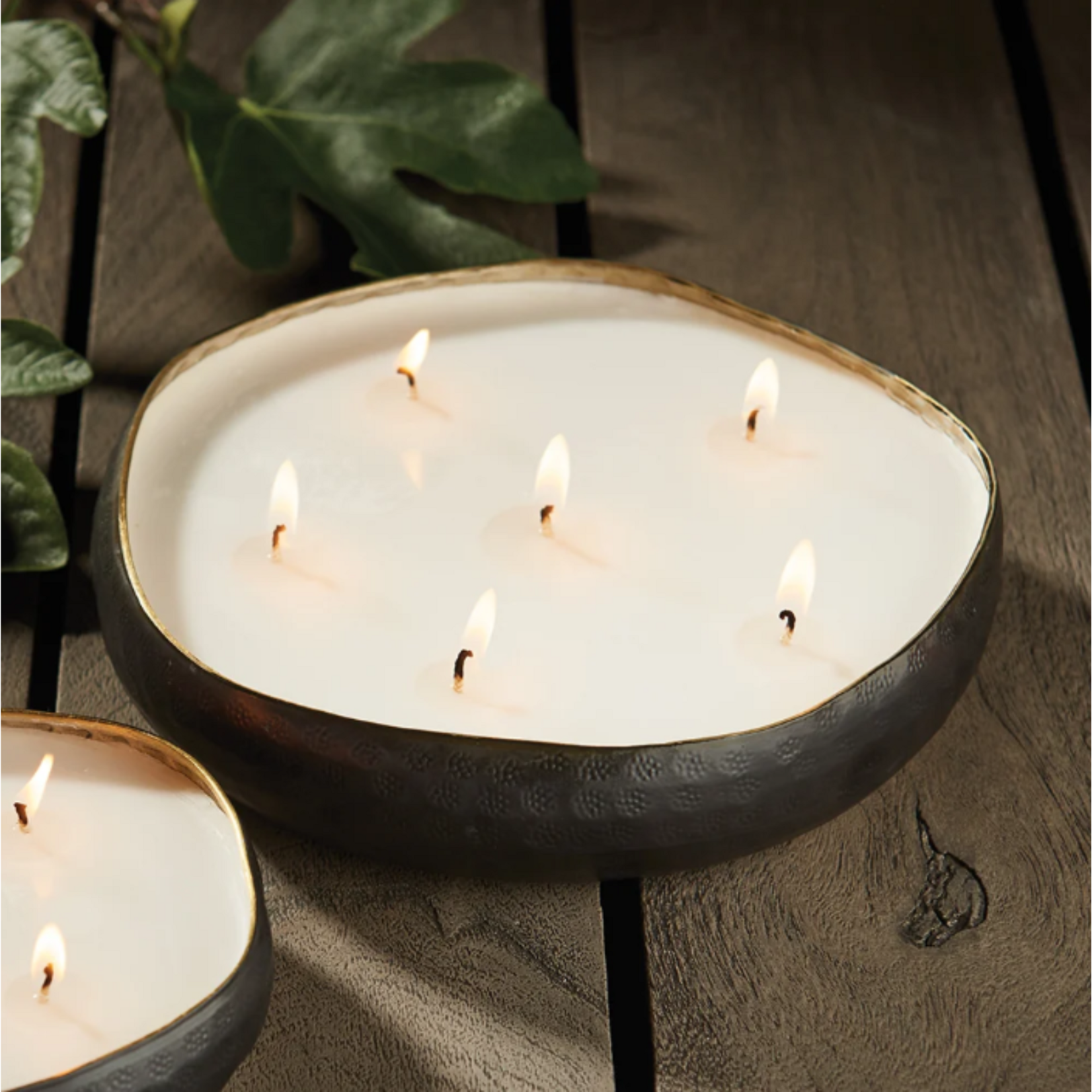 Oudh Noir 6-wick Candle Tray