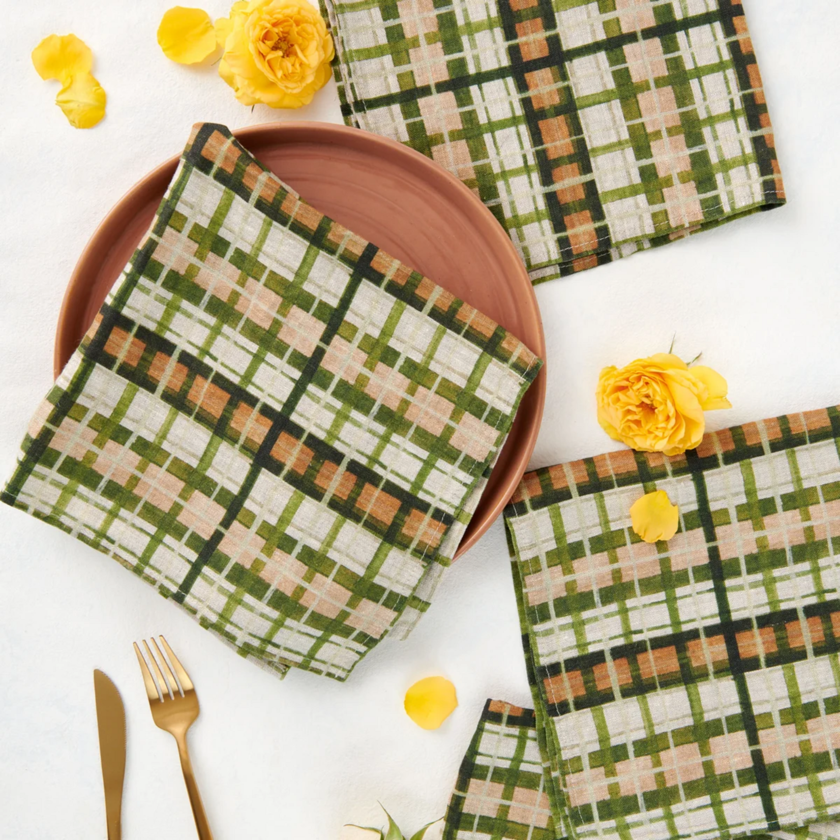 Darling Lemon Dinner Napkins Set of 4 - Fall Plaid