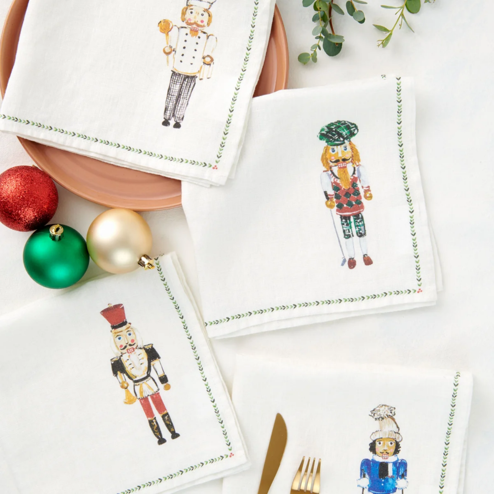 Darling Lemon Dinner Napkins Set of 4 - Nutcrackers