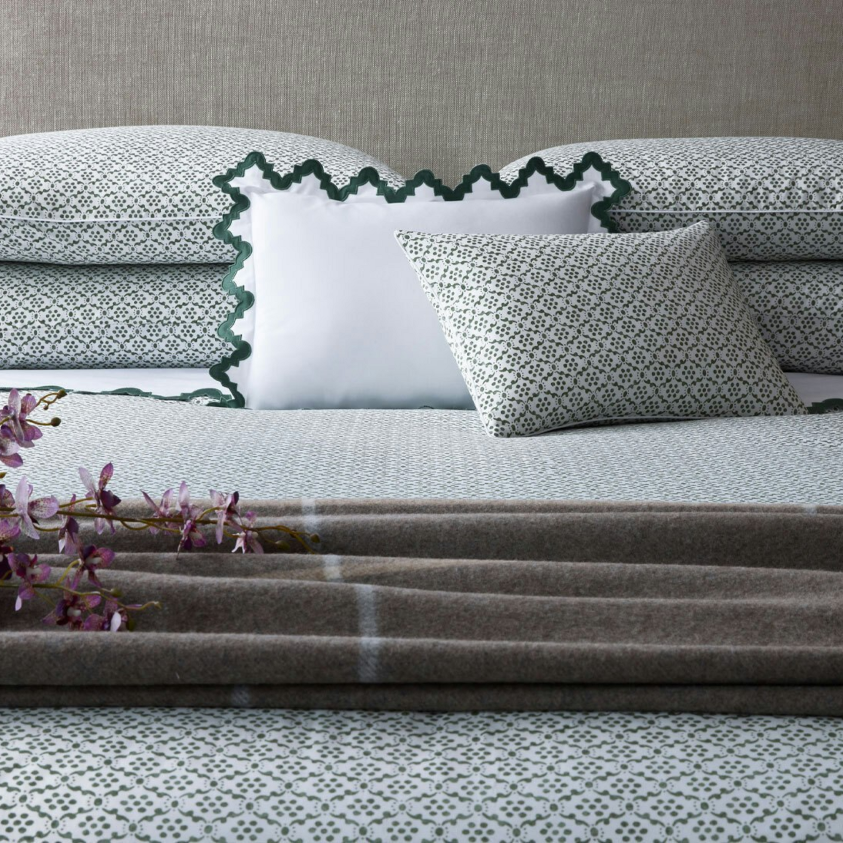 Matouk Matouk Laksha Full/Queen Duvet Cover - Moss