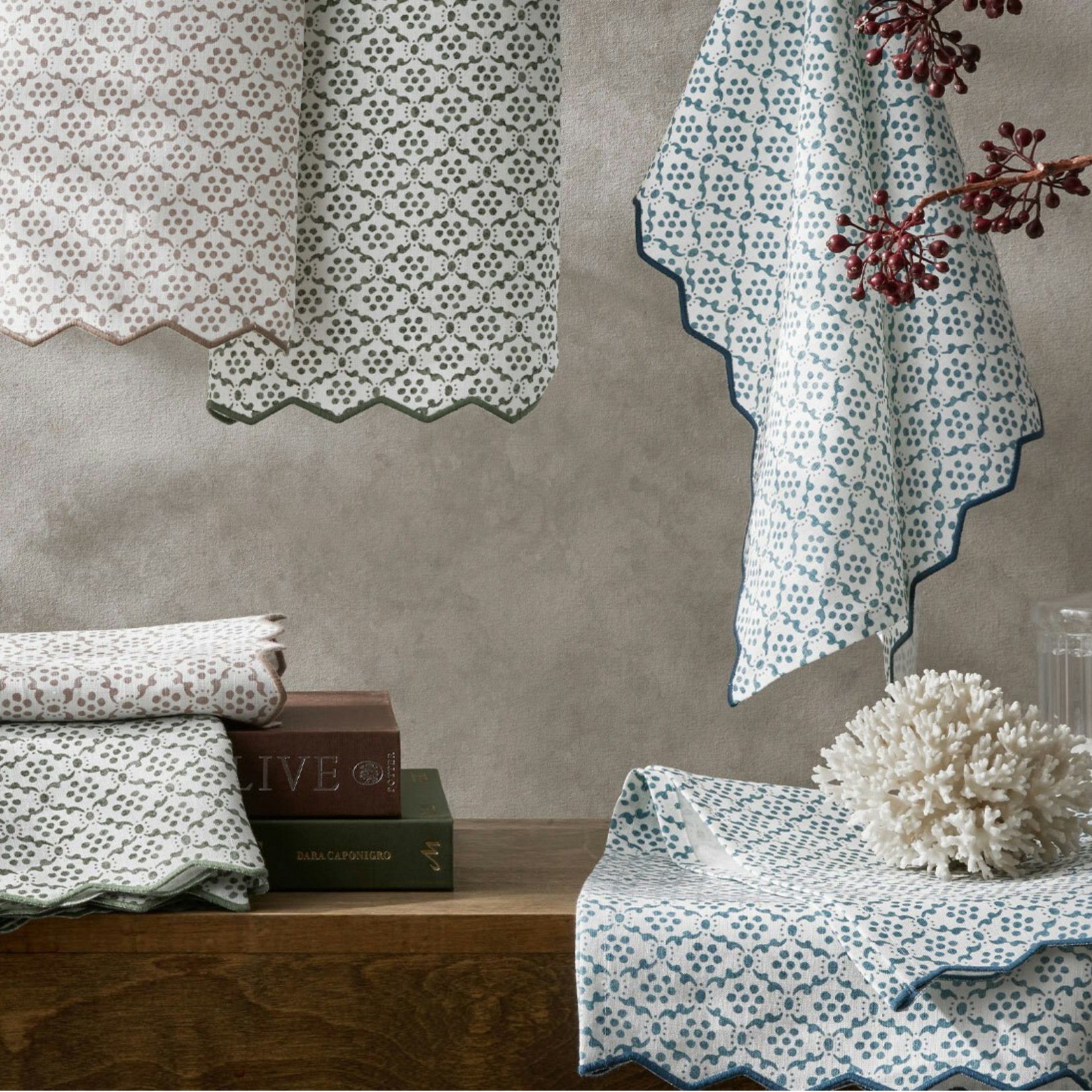 Matouk Matouk Laksha Linen Guest Towel Set of 2 - Clover