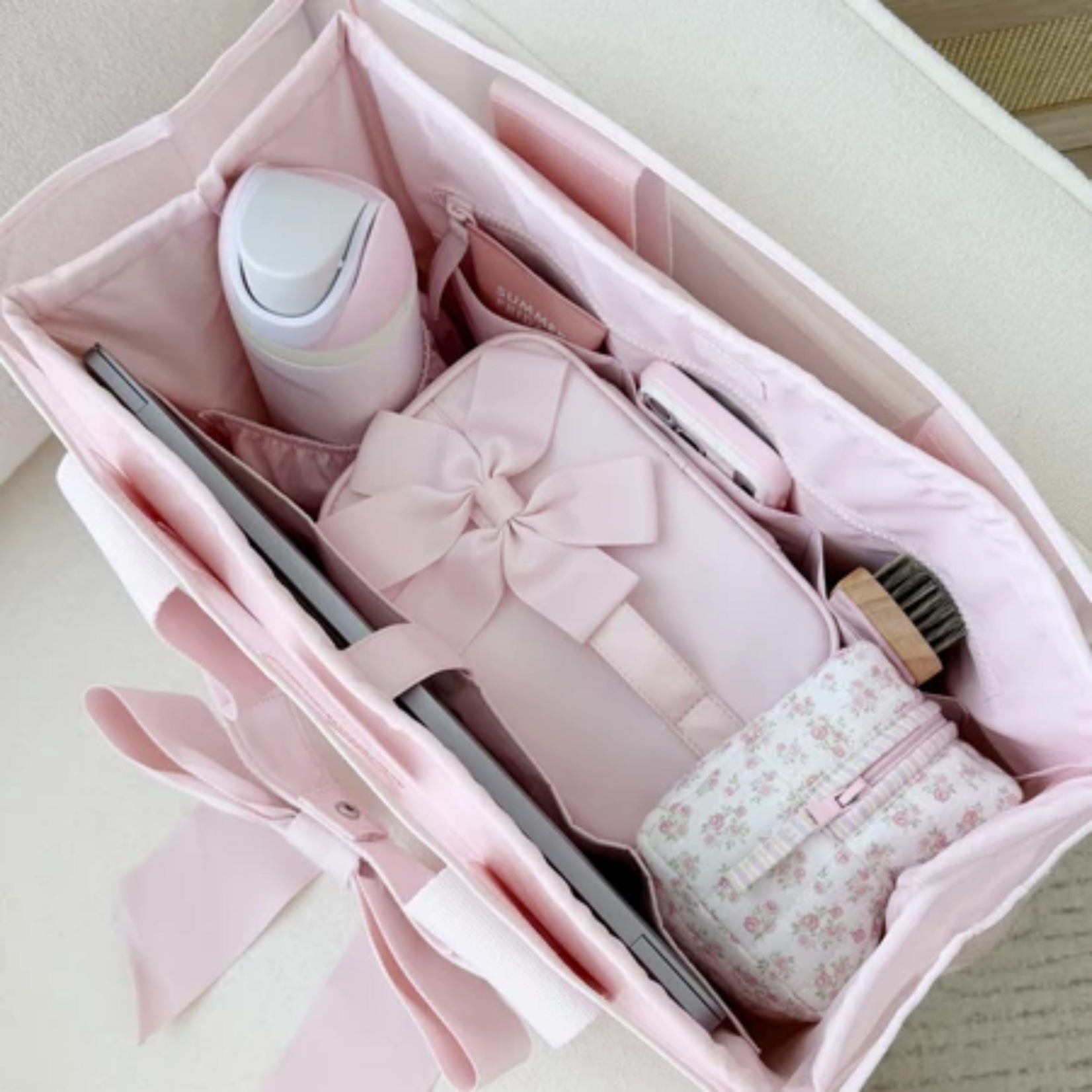 Case Mate Jelly Tote Organizer Ballet Pink