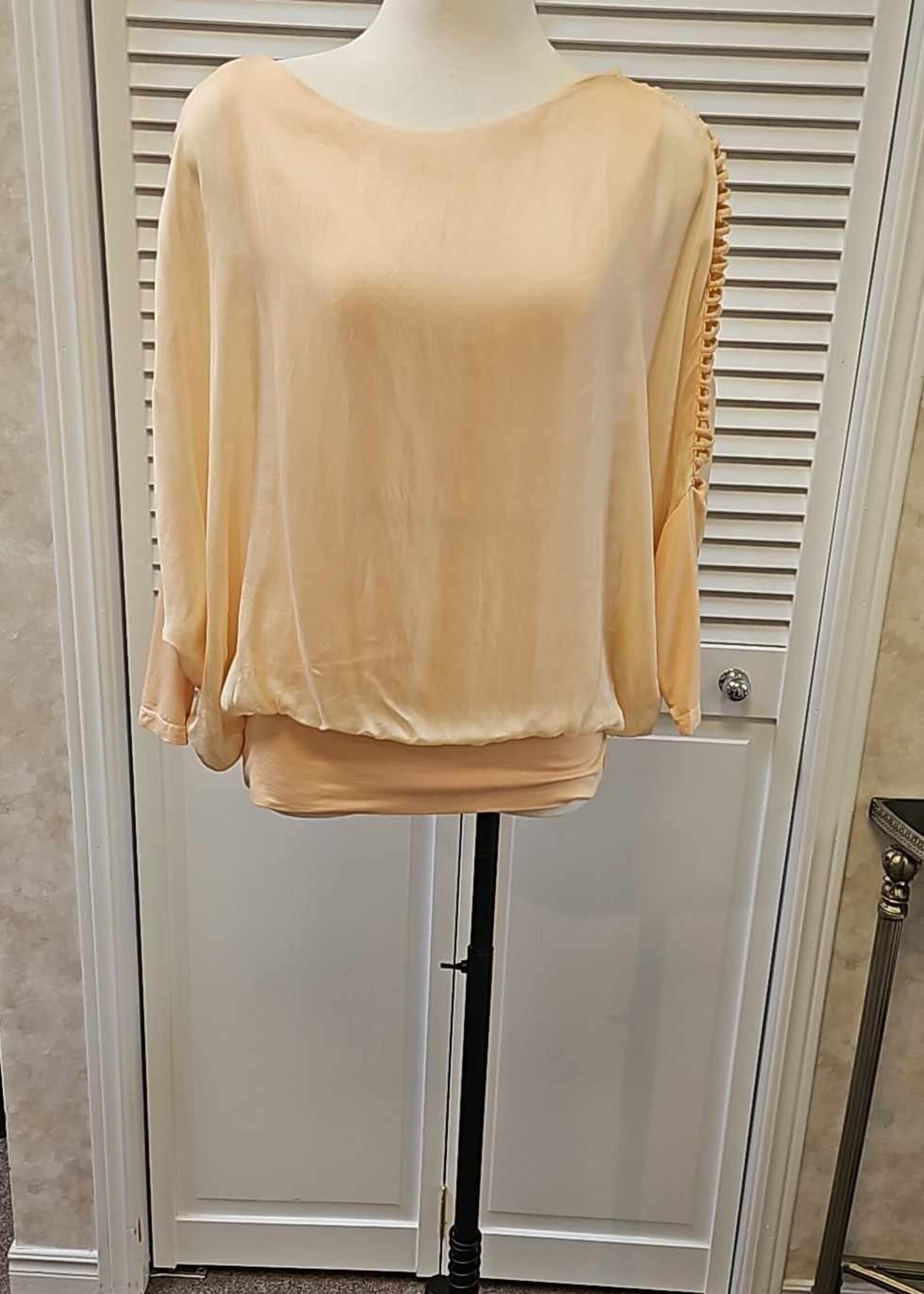 Bella Amore Silky ladder sleeve top