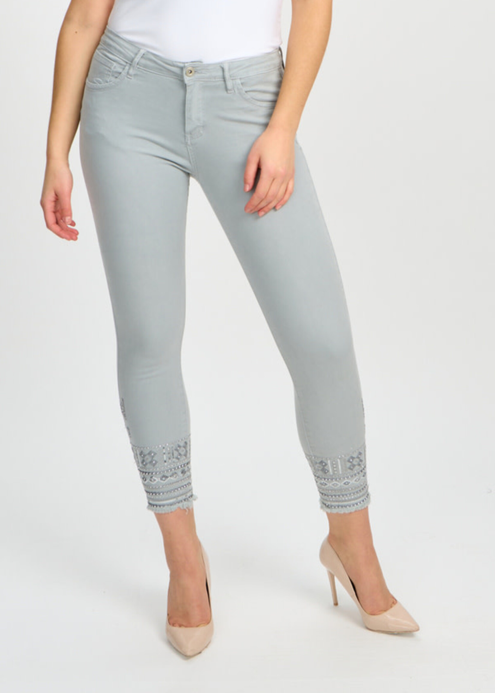 Orly Fringe embroidered hem jean