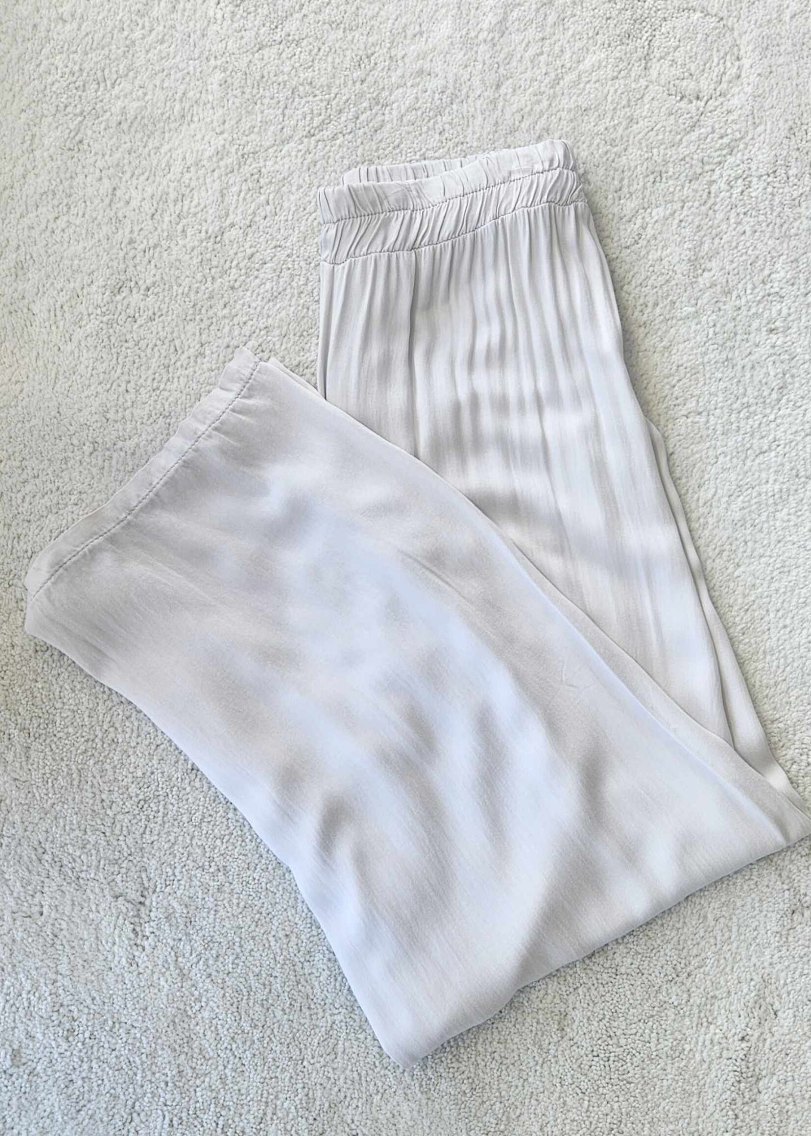 Eternelle Silk like flowy pant