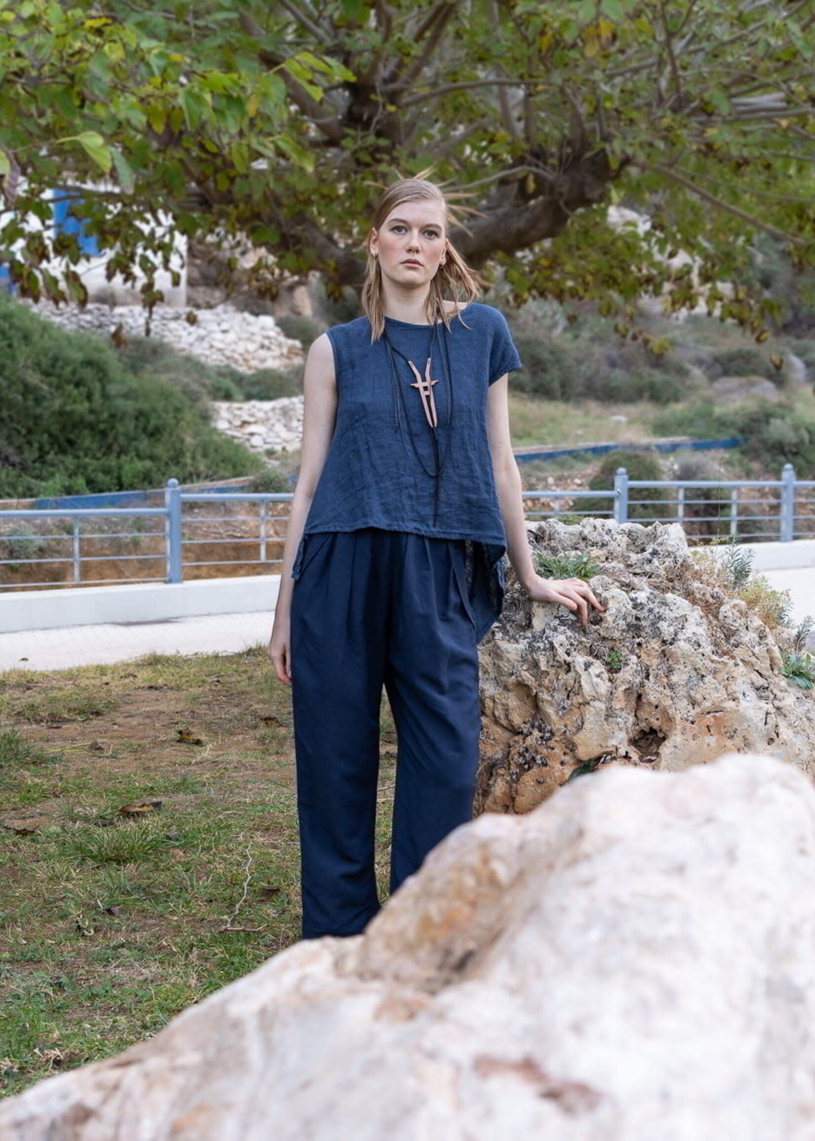 Lotus Eaters Cropped ankle pant