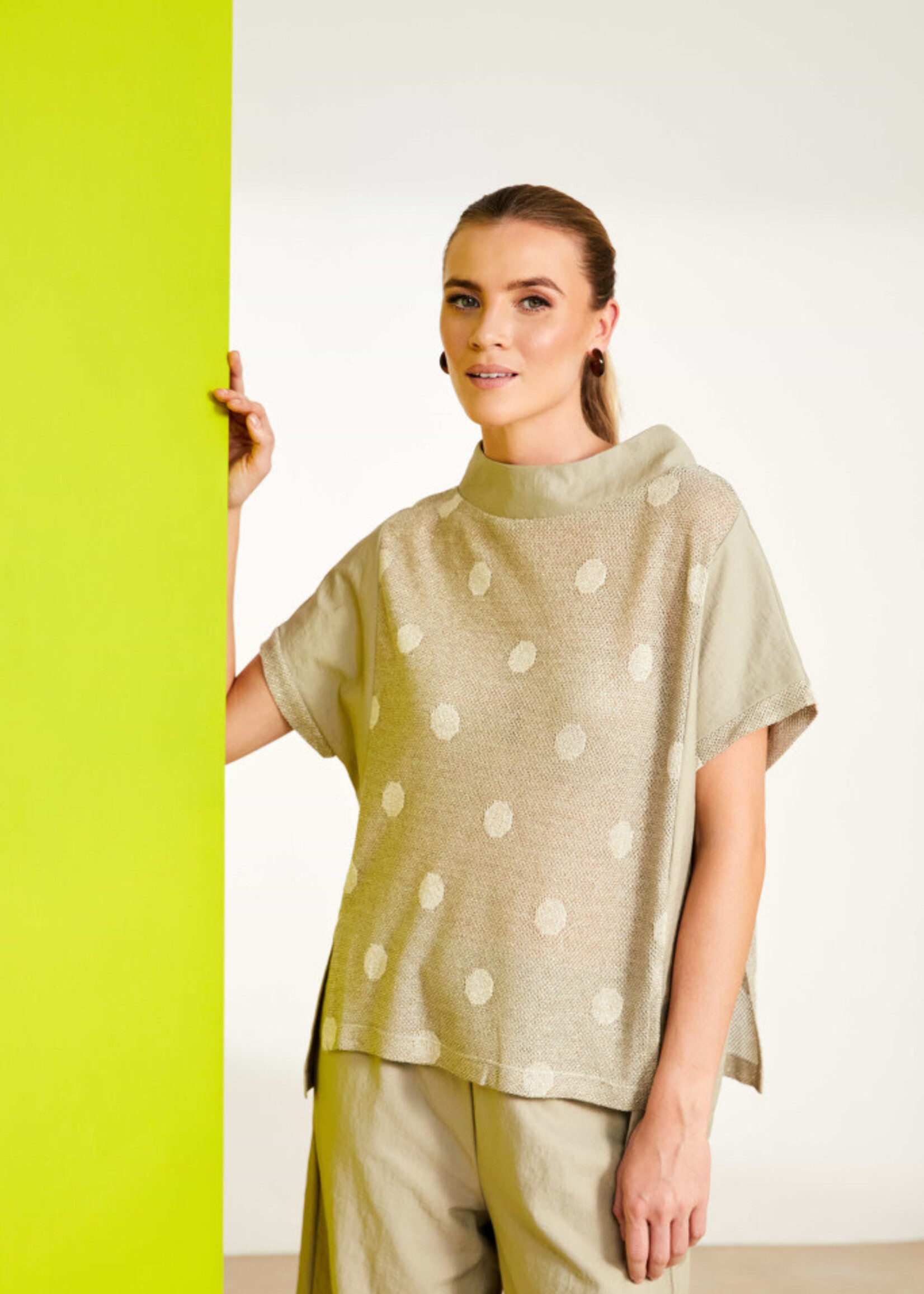 NAYA High- Neck  Spot Top