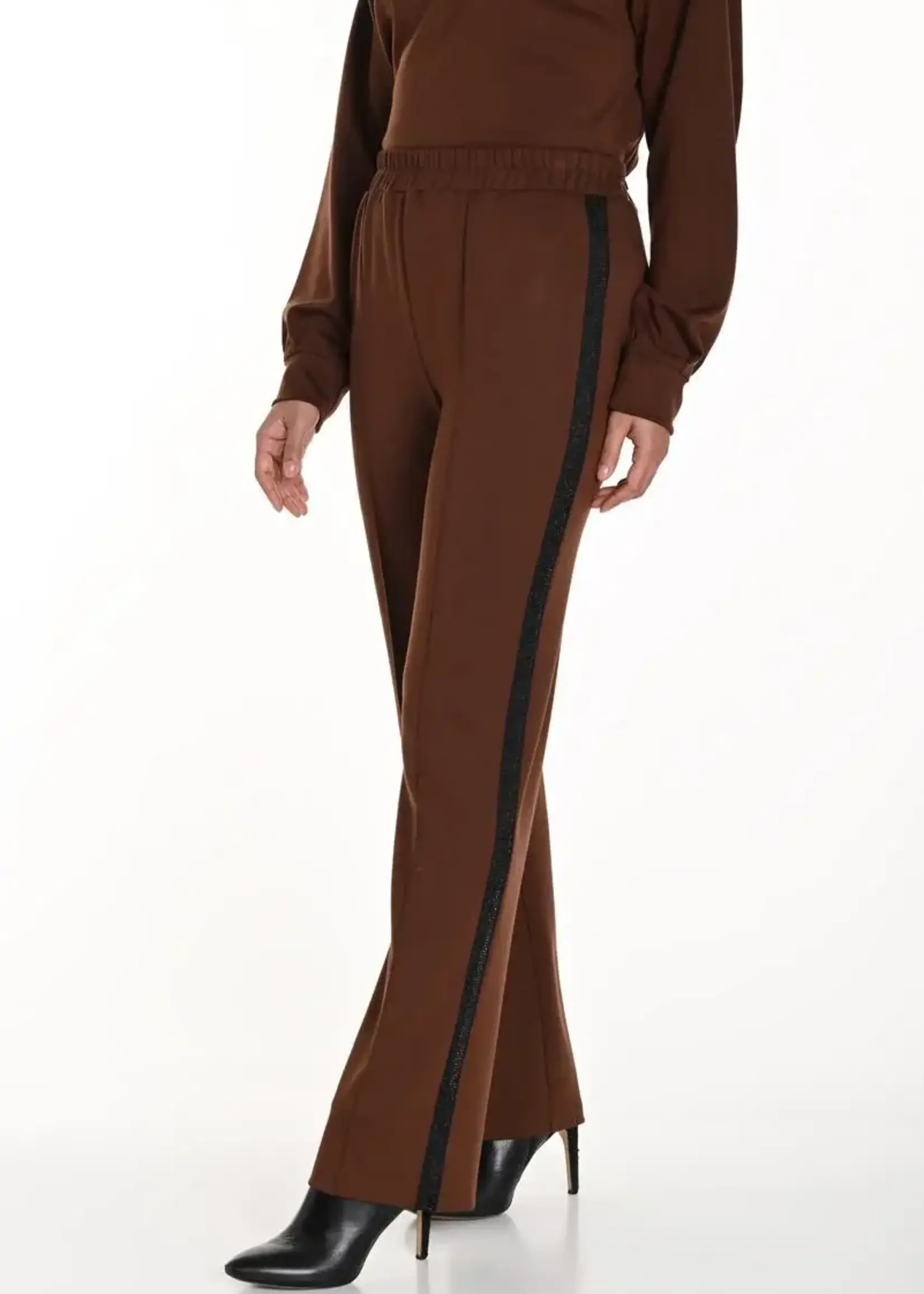 Frank Lyman Knit pant w/ side embellished stripe