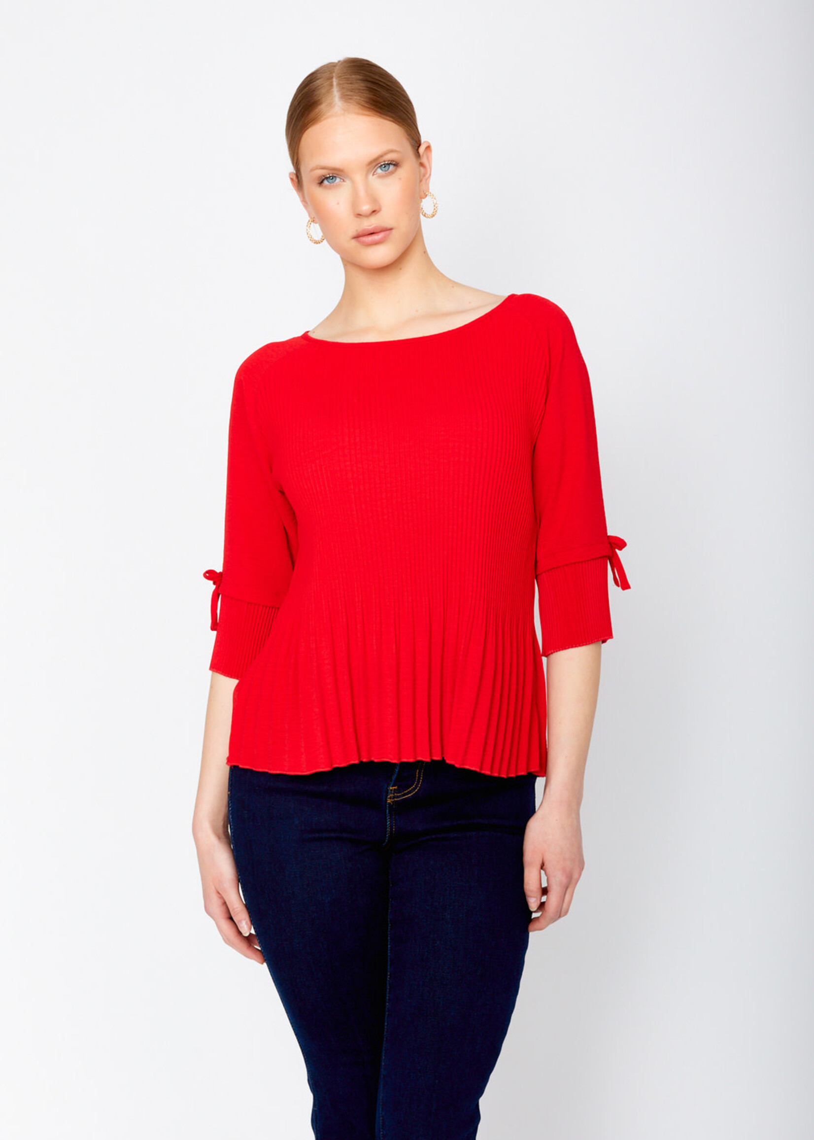 Frank Lyman Ribbed bout neck ribbed blouse