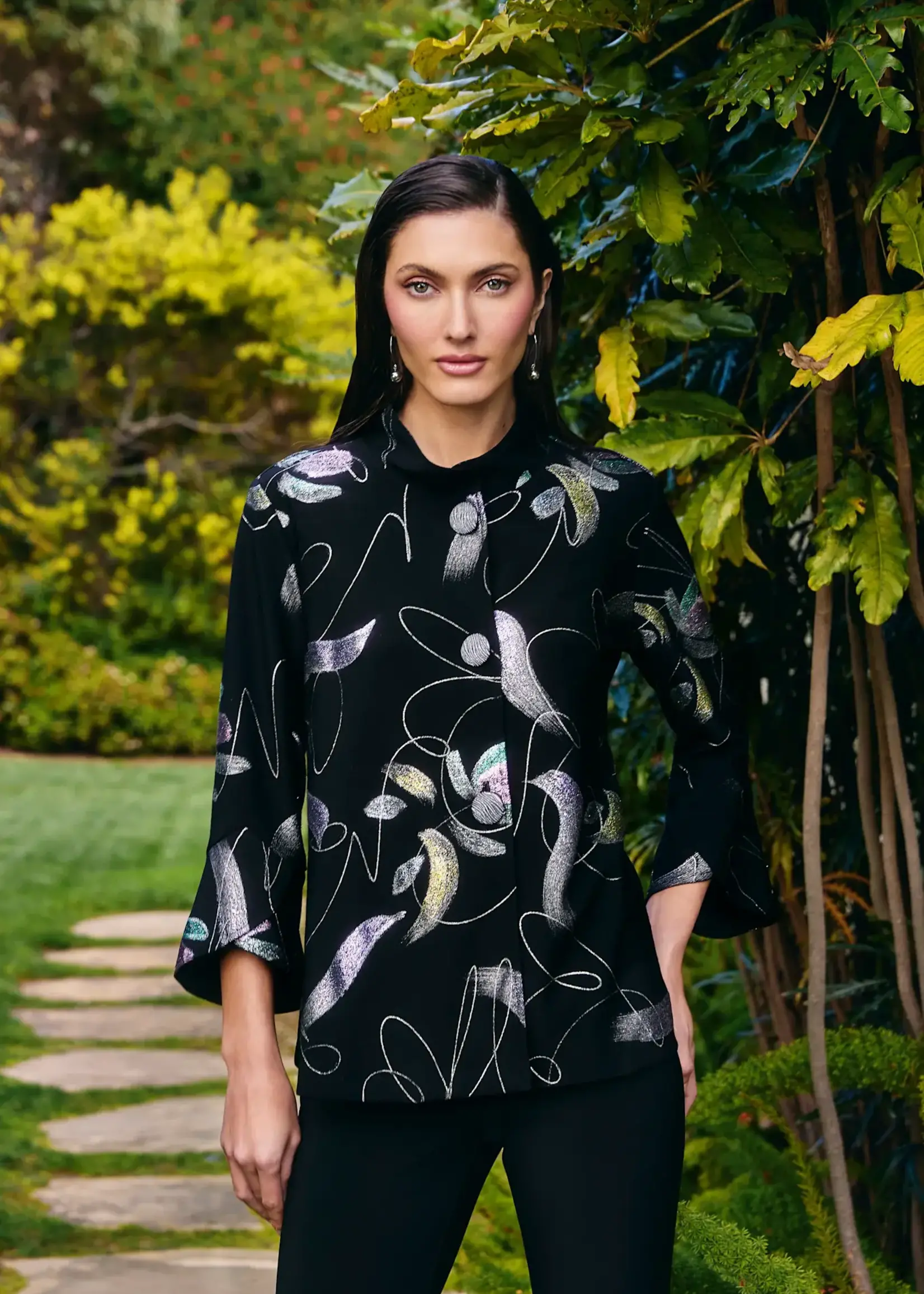 Frank Lyman Mandarin collar foil print jacket