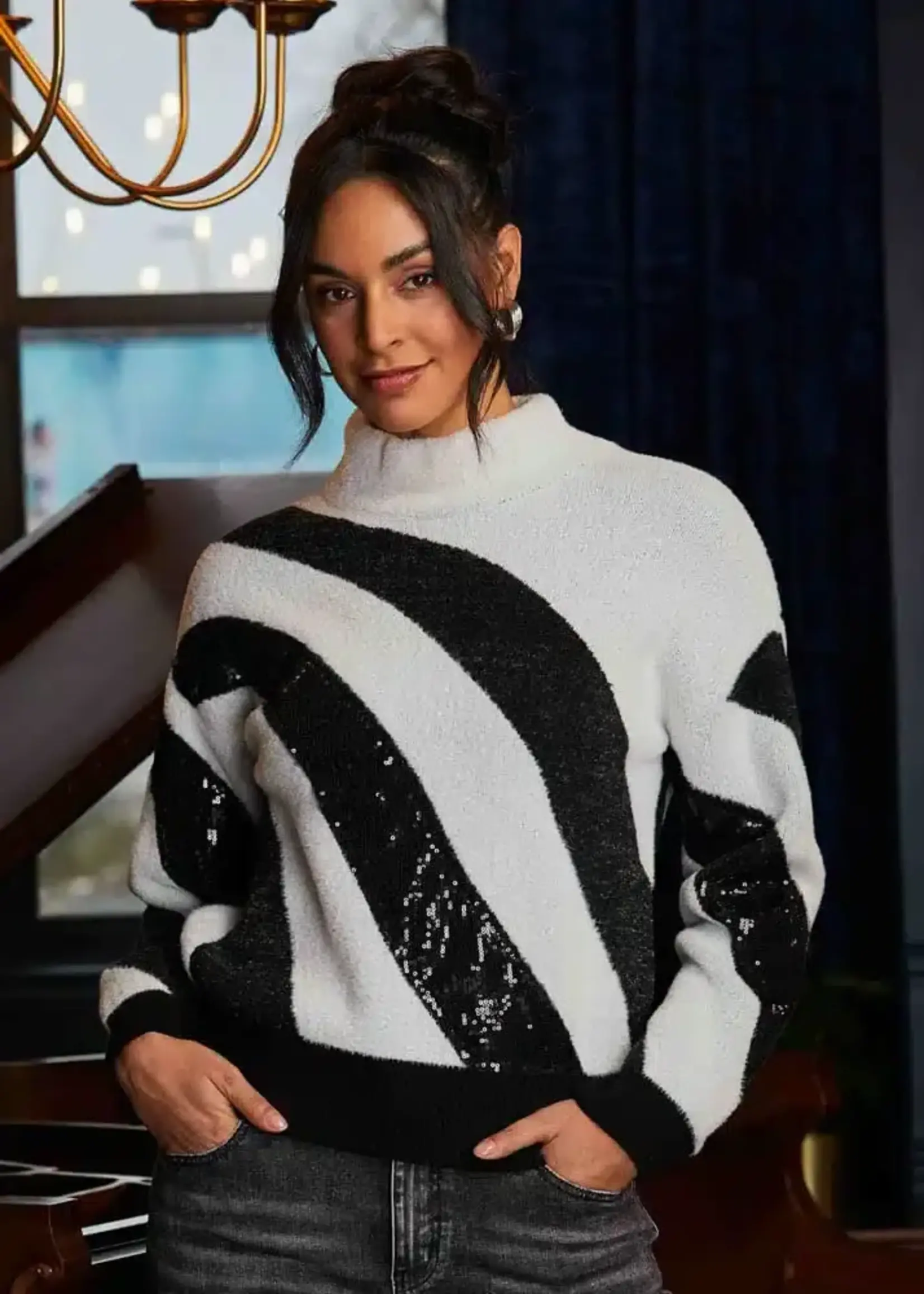 Elena Wang Fuzzy embellish print sweater
