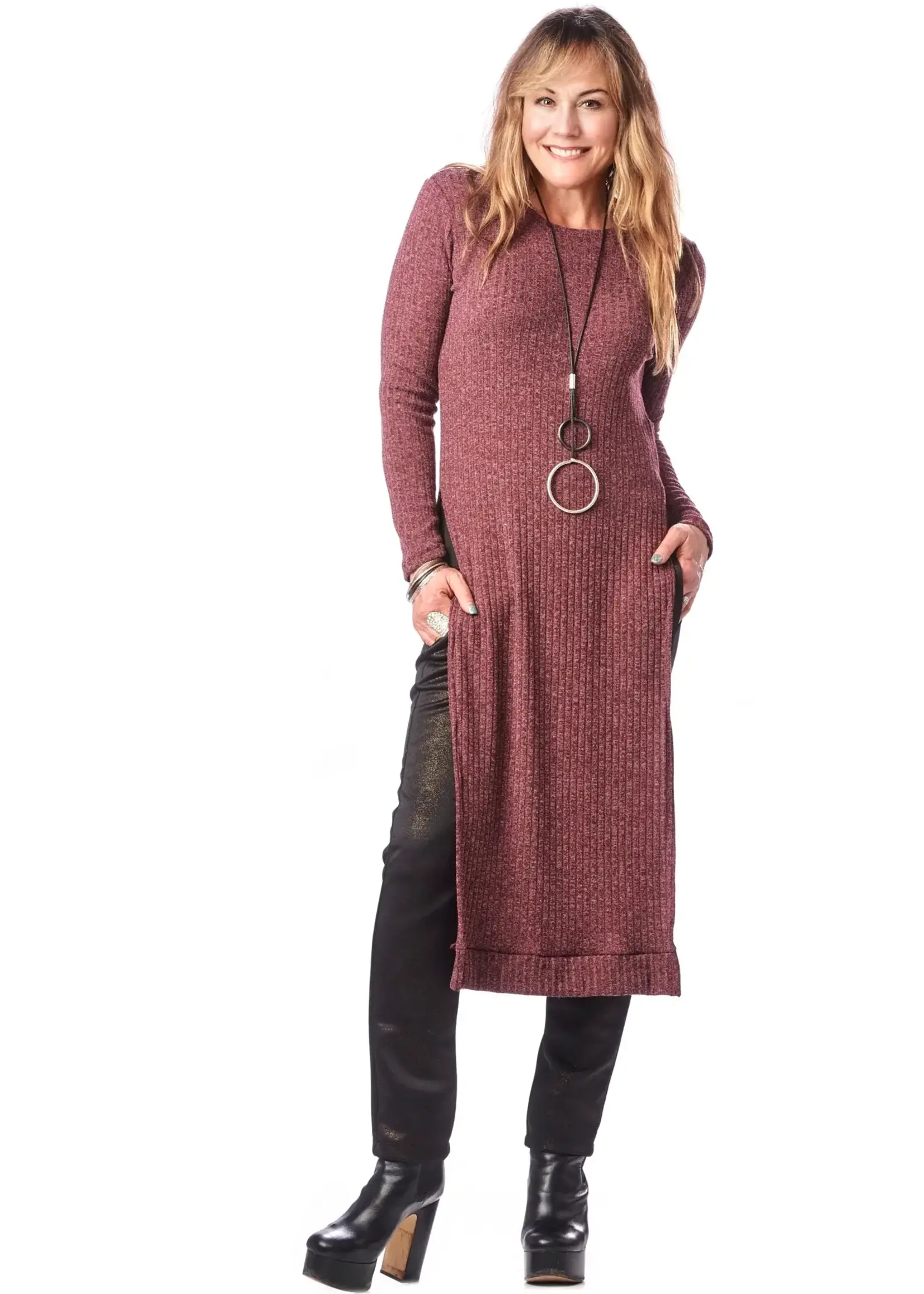 RAPZ Sleeved high slit tunic